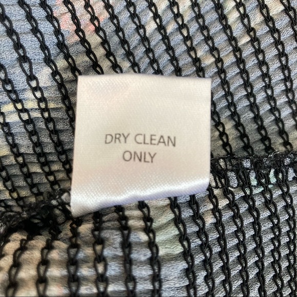 Nicole Miller NY black long puff sleeve blouse smocked waist holiday print XS - Picture 11 of 14